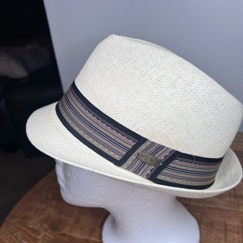 Stylish Cream Straw Fedora with Tan & Black Stripe Band